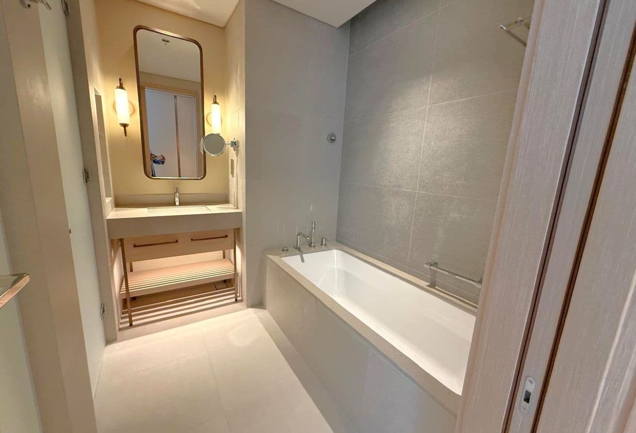 Burj Khalifa View | Rare Unit | Furnished