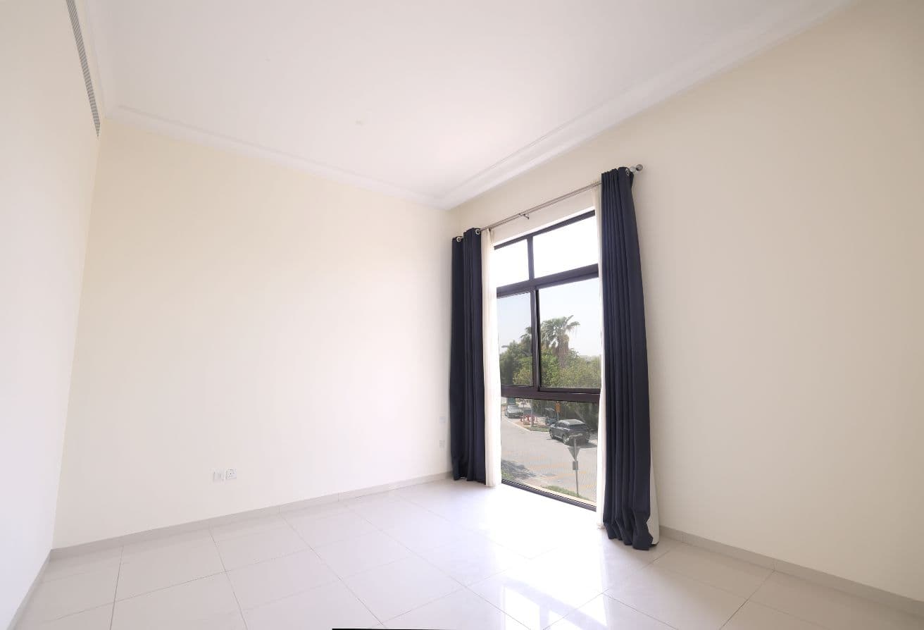 Spacious | Golf Community | High ROI