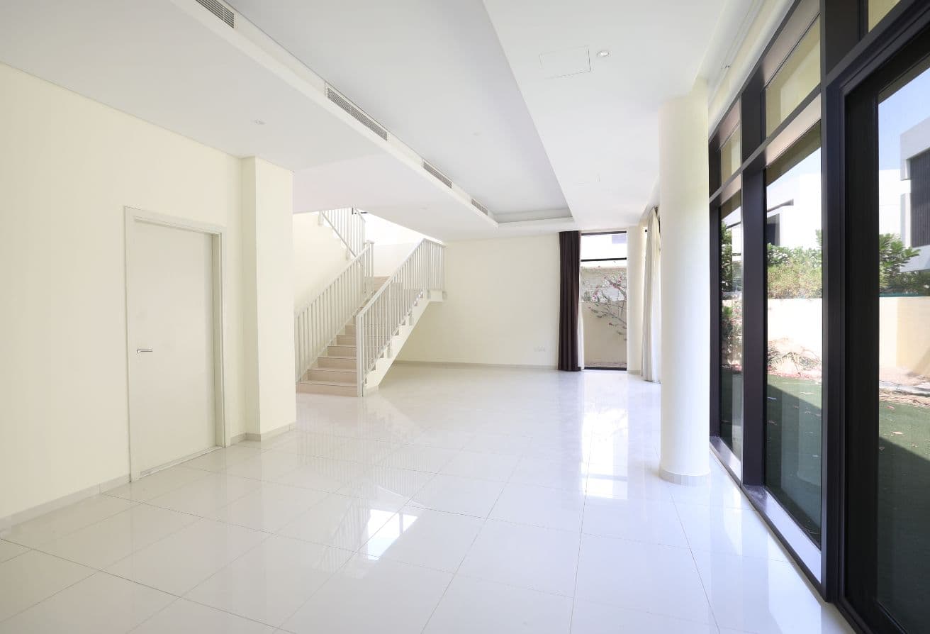 Spacious | Golf Community | High ROI