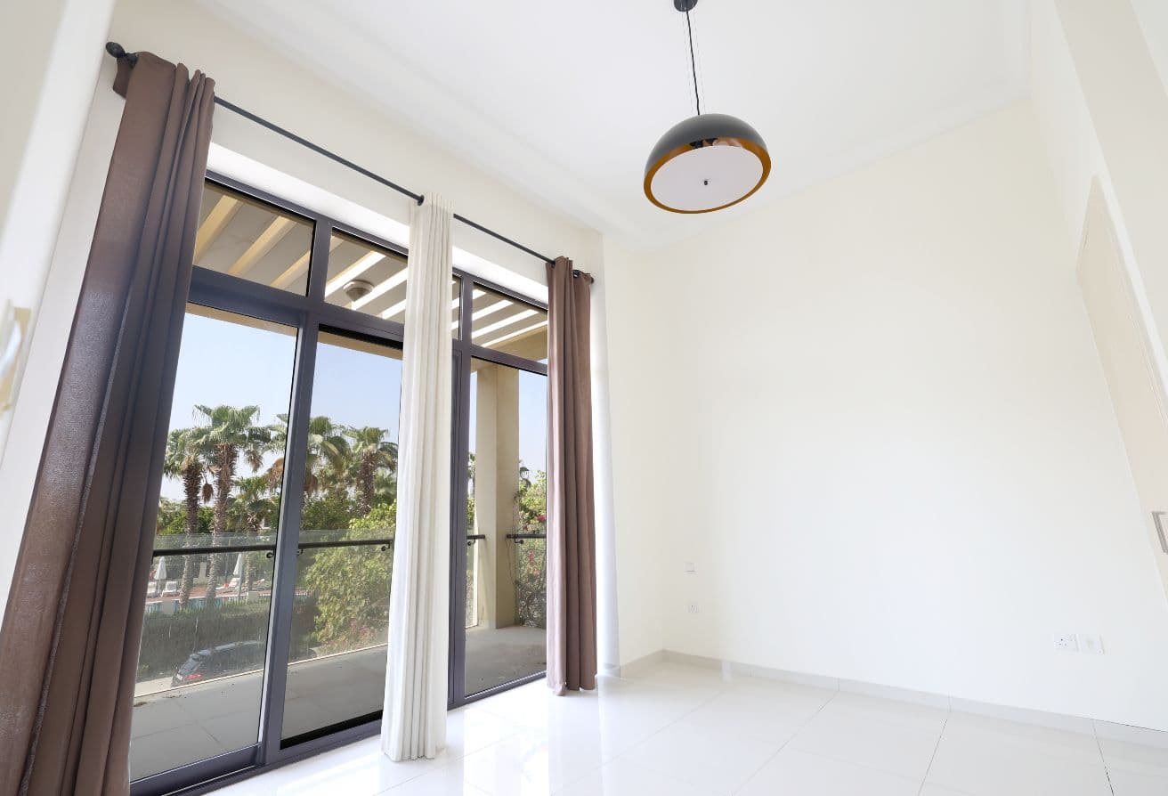 Spacious | Golf Community | High ROI