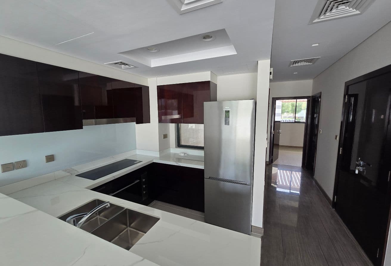 Vacant | Spacious | Prim Location - View 5