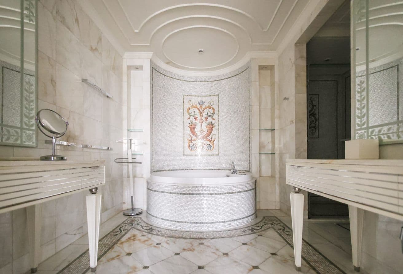 Luxury Living | Stunning View | Fully Furnished