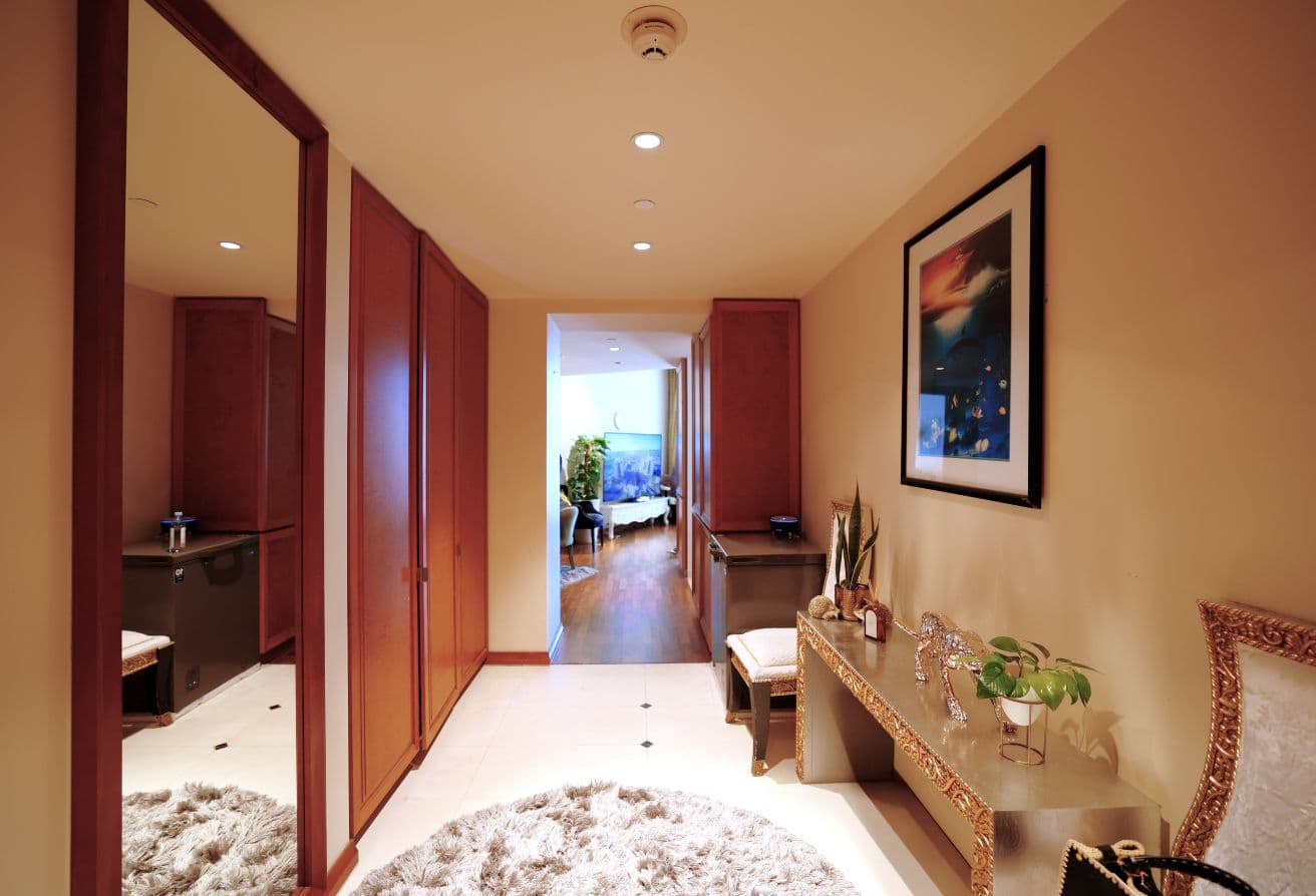 Prime Location | Furnished | Burj Khalifa View - View 3