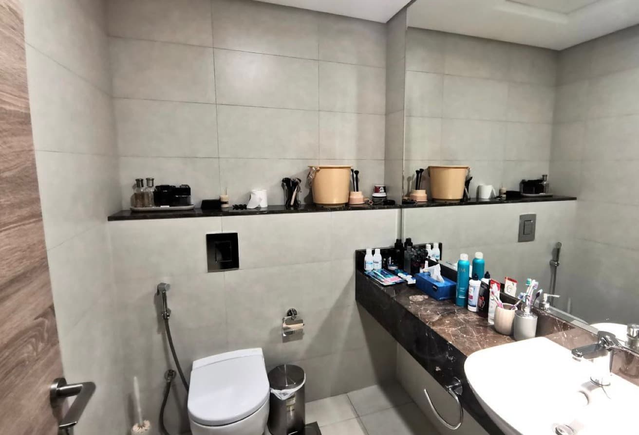 Premium Location | Genuine Listing | Spacious