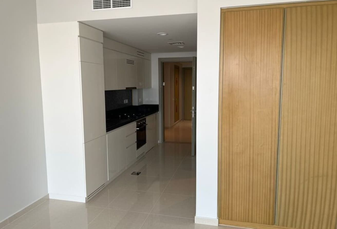 Prime Location | Vacant | Investor Deal - View 2