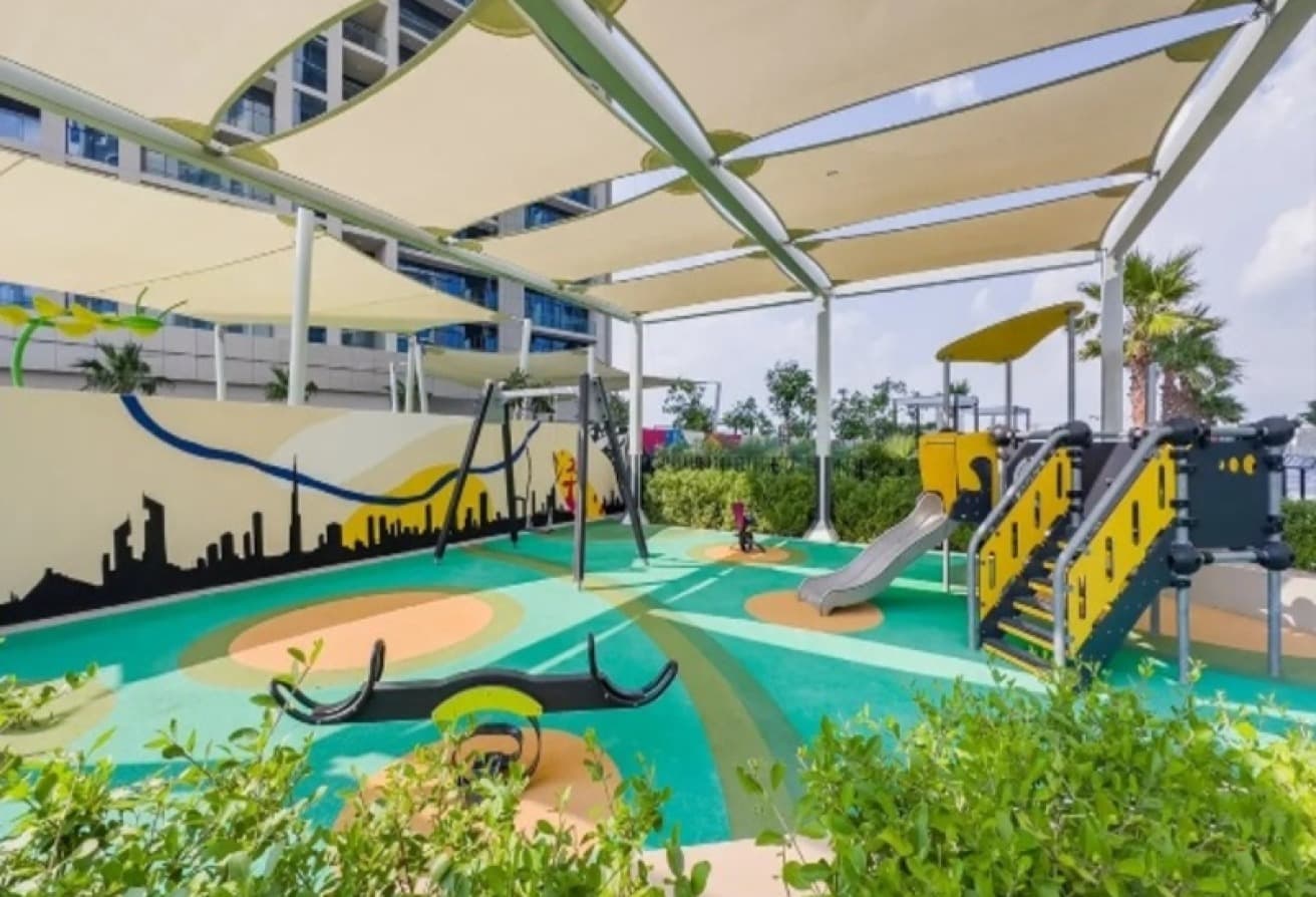 Sea View | Premium location | Vacant | Modern