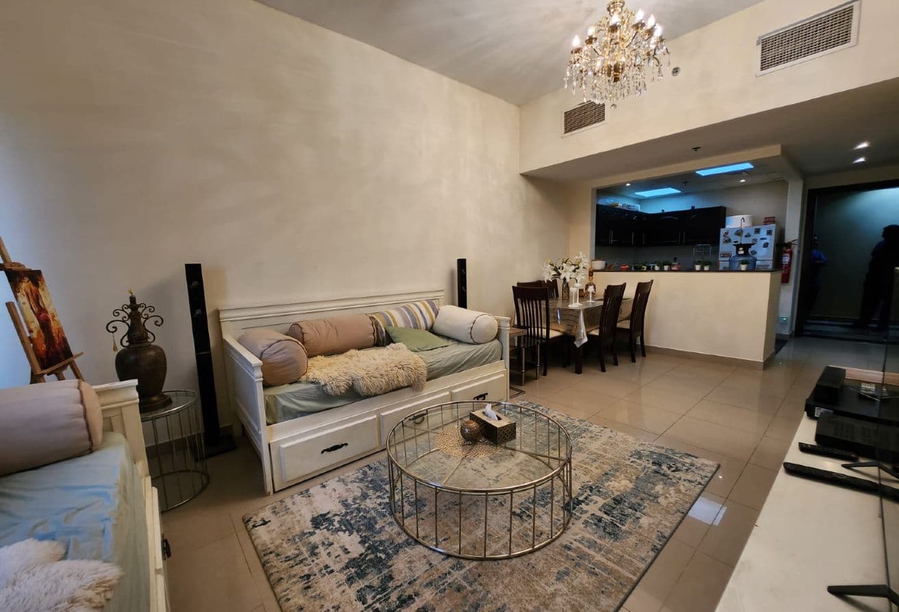 Luxury | Fully Furnished | Prime Location | Modern