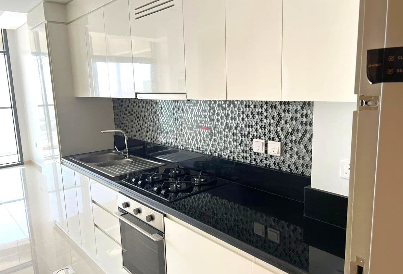 Premium location | Available | Premium Location - View 3