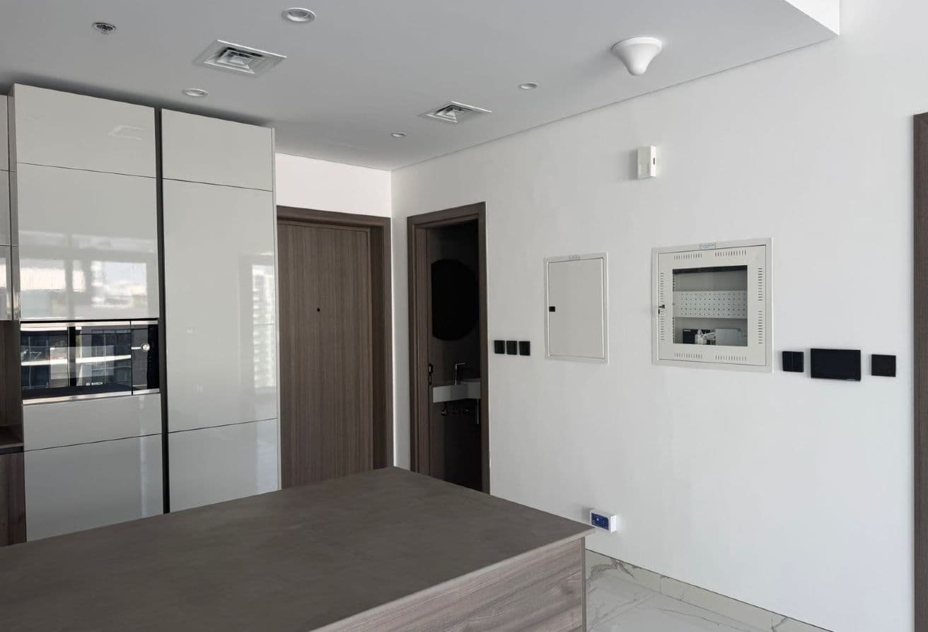 Spacious | Prime Location | Burj View