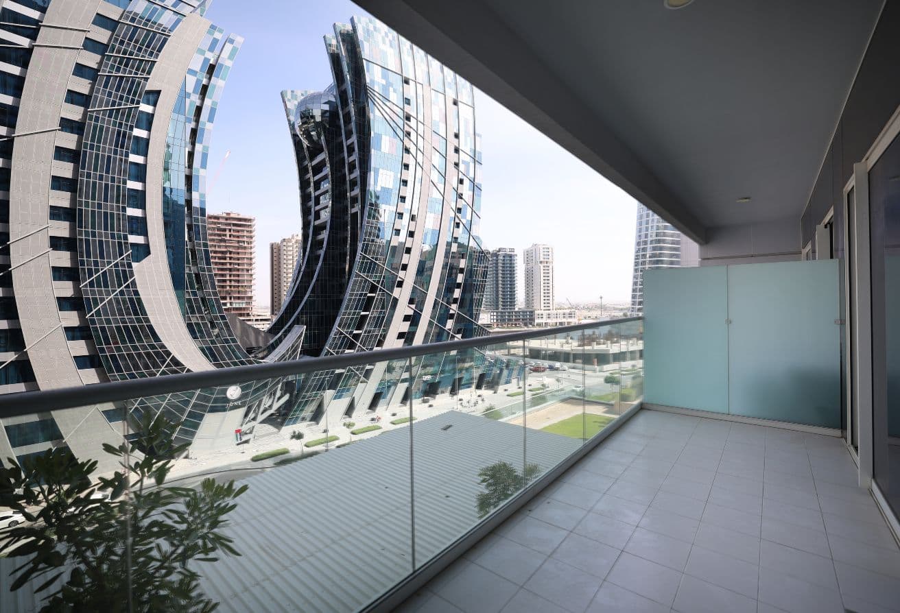Business Bay | Well-Maintained | Vacant