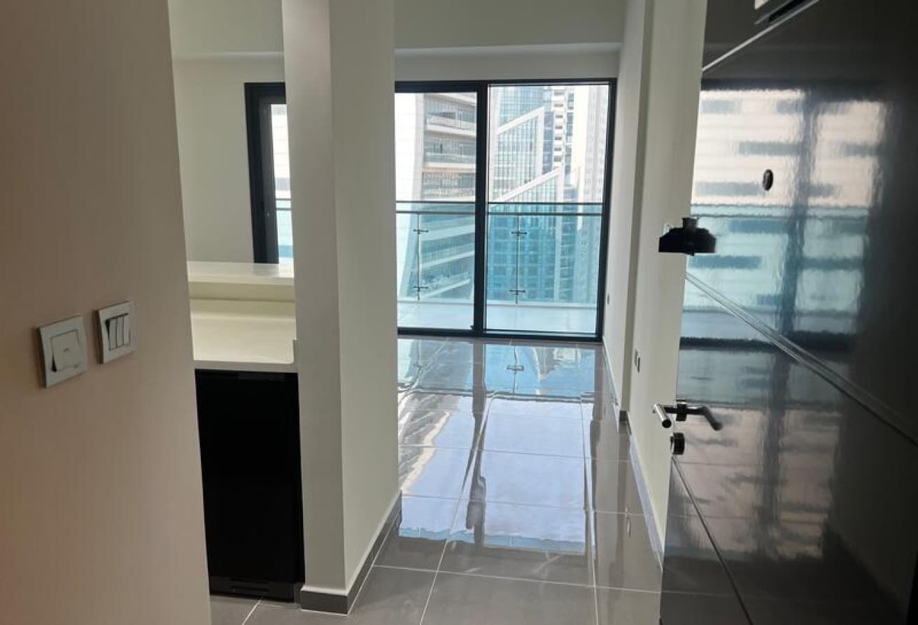 Premium Location| Genuine Listing |Spacious Layout