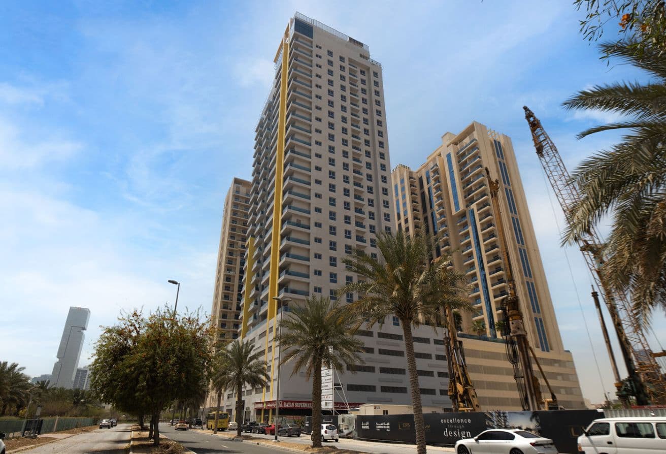 Park Facing | High Floor | Generous Size | VOT