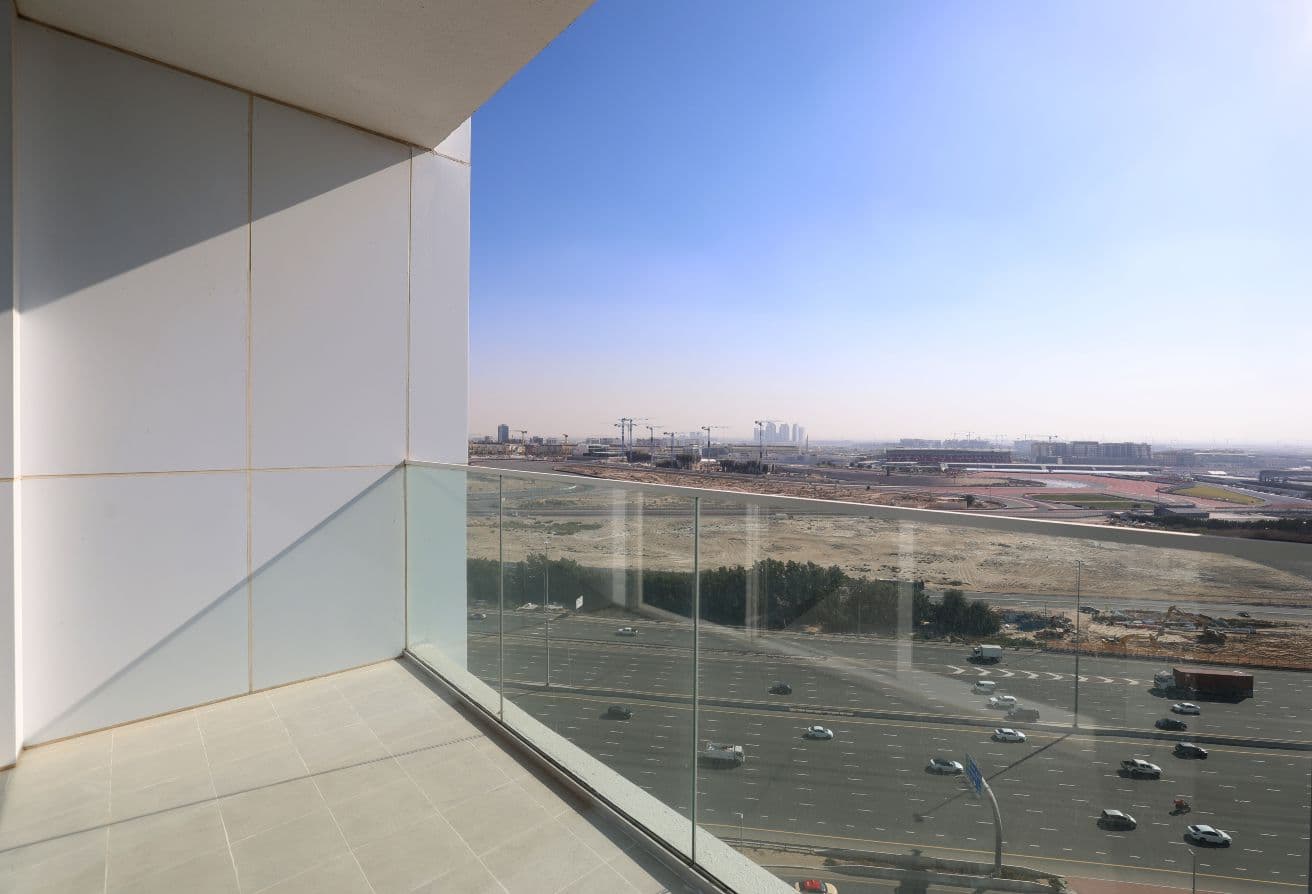 Ready | Spacious Layout | Prime Arjan Location