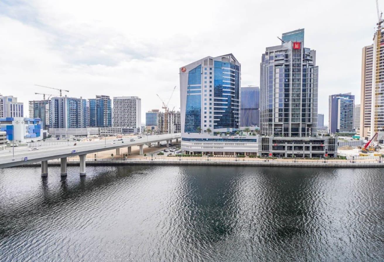 Luxury Living | Prime Location | Canal Facing
