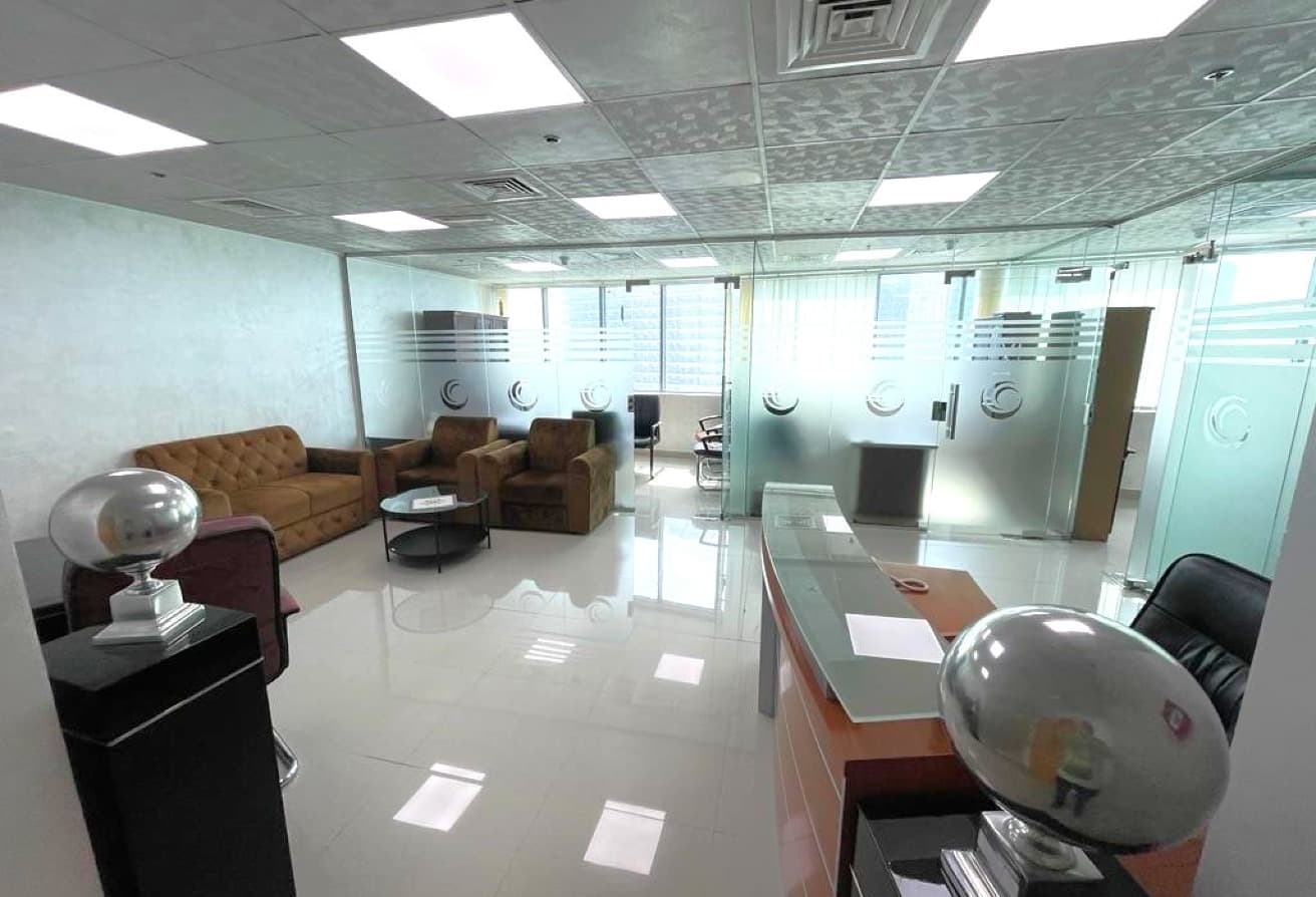 Canal View | Spacious | Prime Location