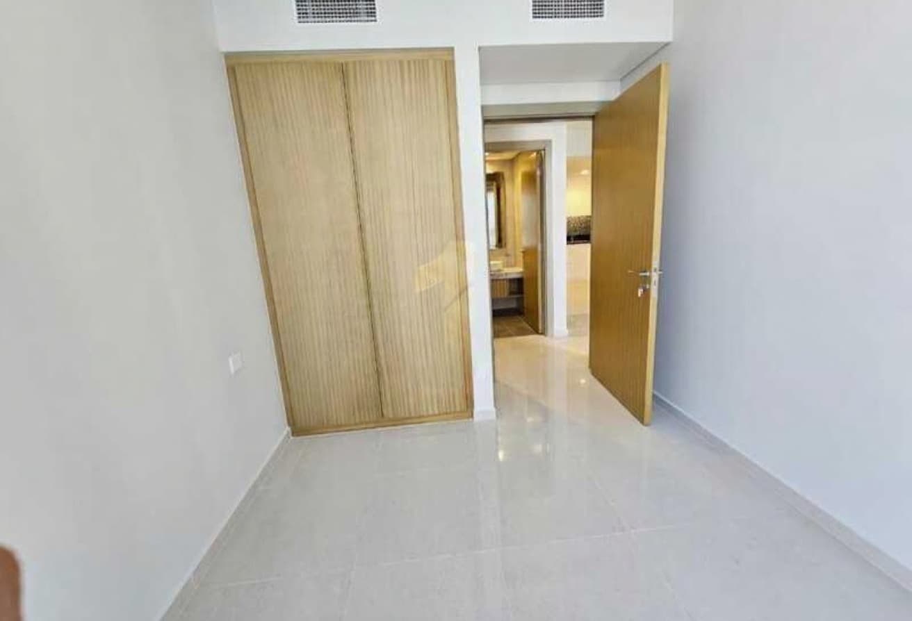 Exclusive | 2 Bed +Study | Genuine Resale - View 2