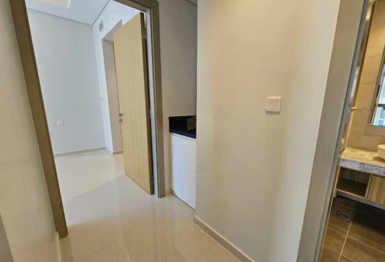 Exclusive | 2 Bed +Study | Genuine Resale - View 5
