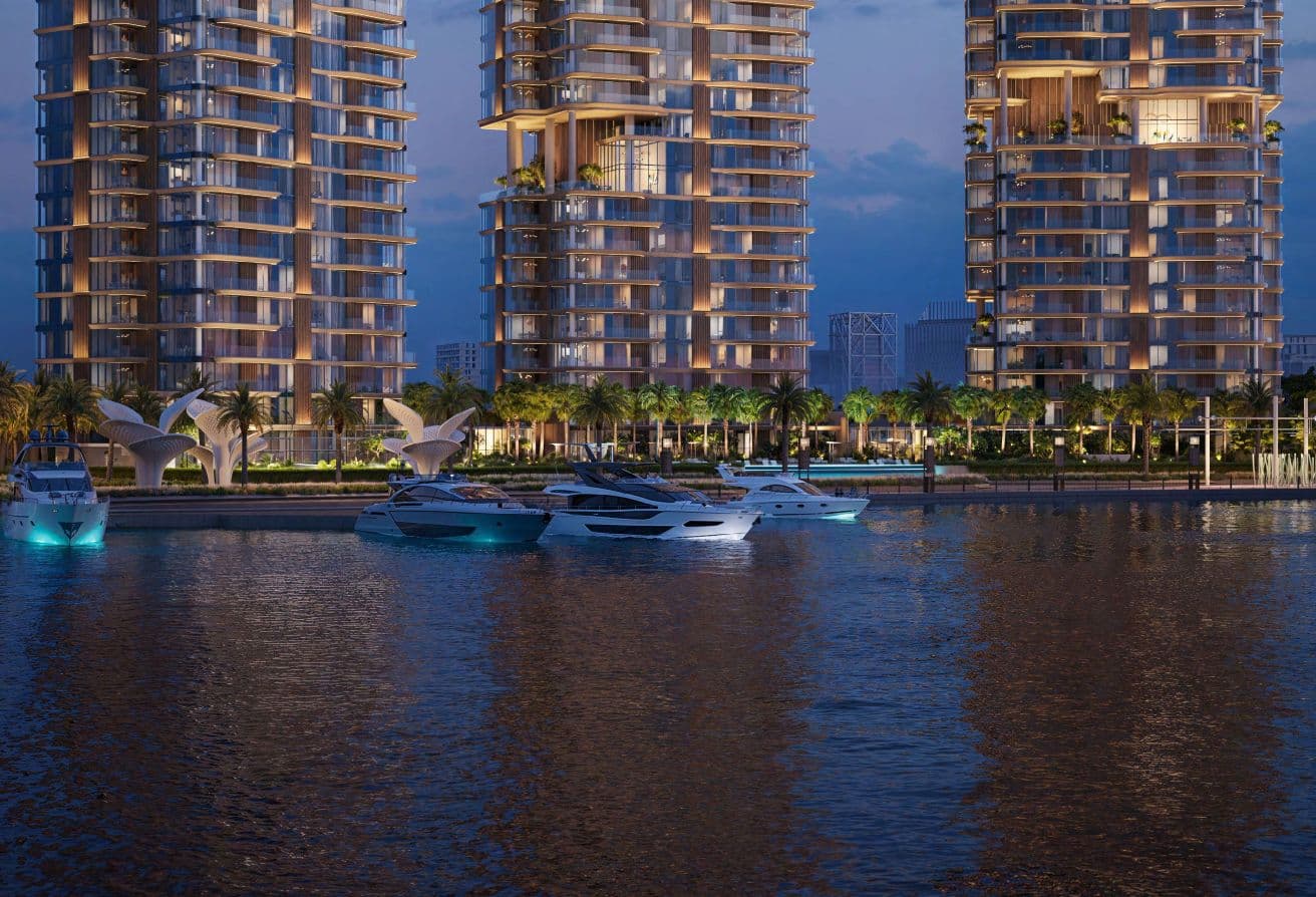 Waterfront Living | Prime Location | Premium
