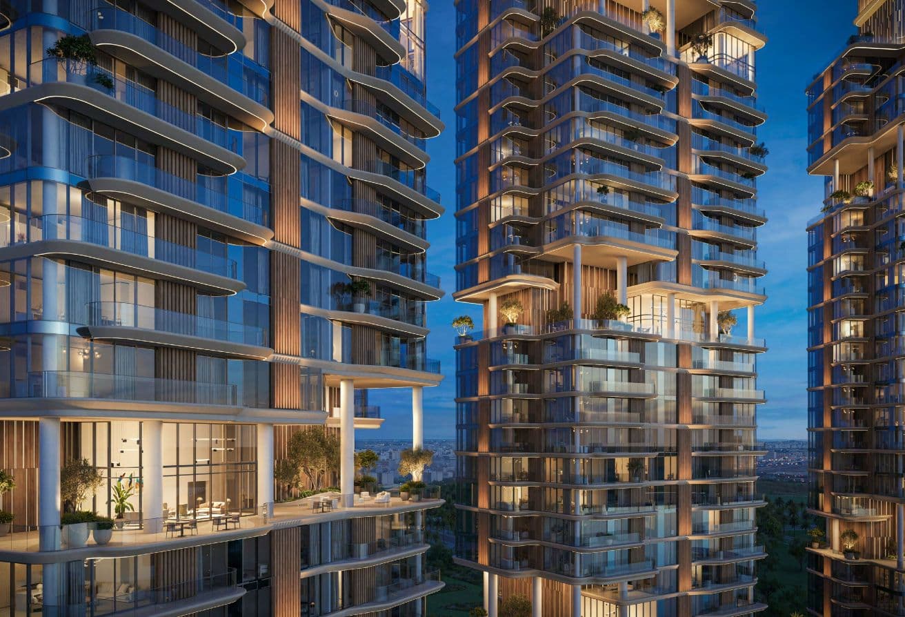 Waterfront Living | Prime Location | Premium
