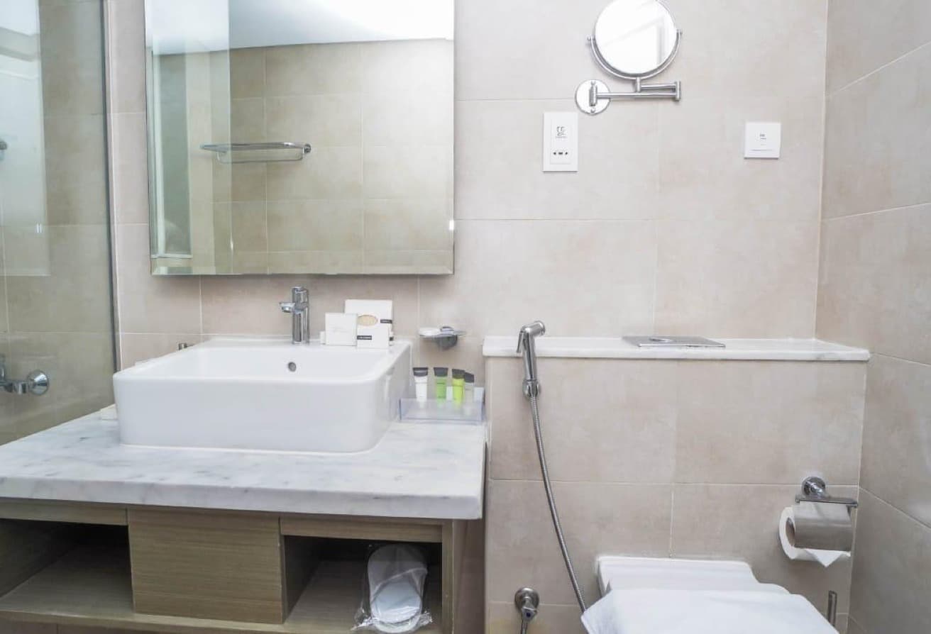 Luxury | Canal View | Fully Furnished