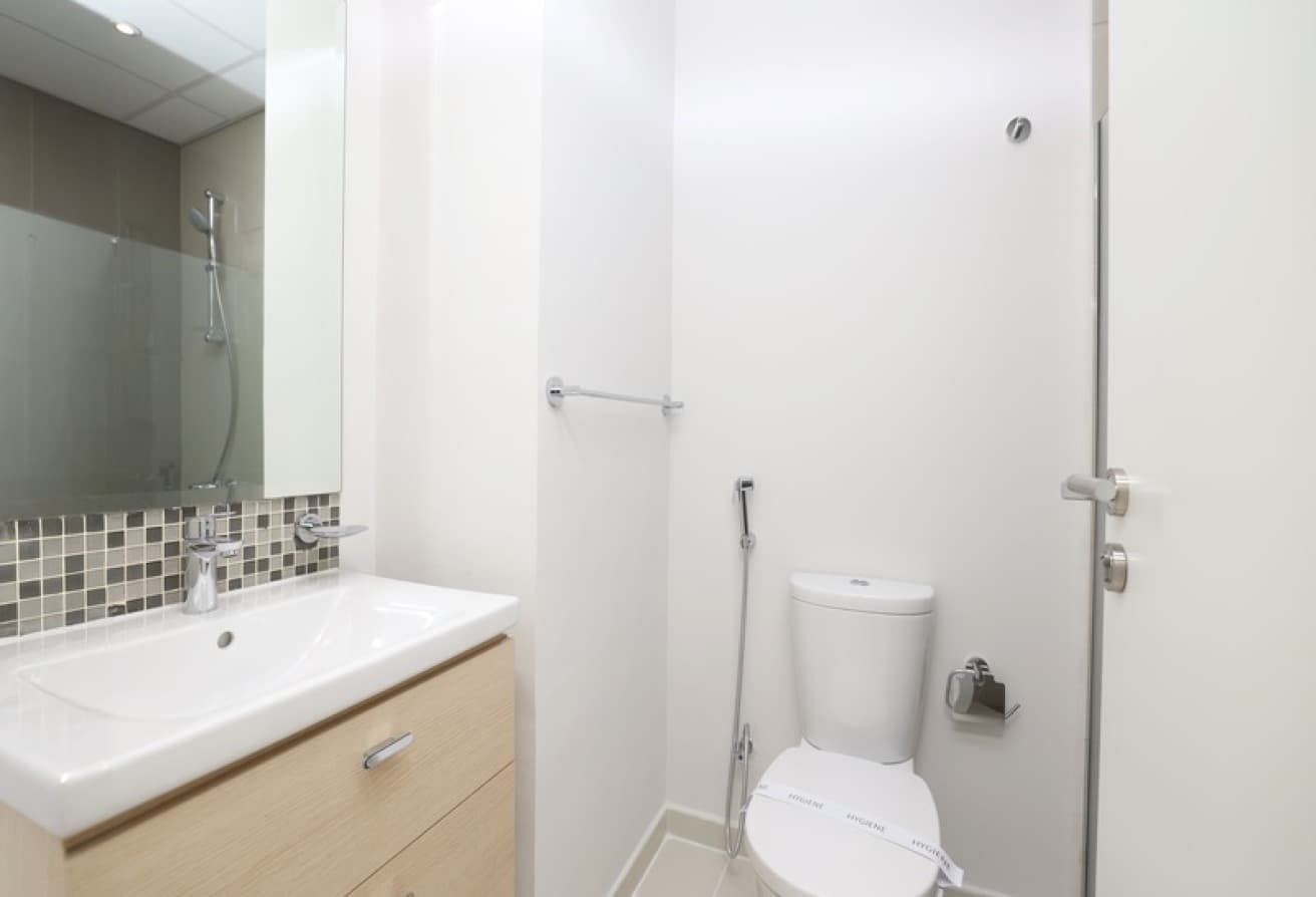Genuine Listing | Single Row | Corner Unit |Vacant