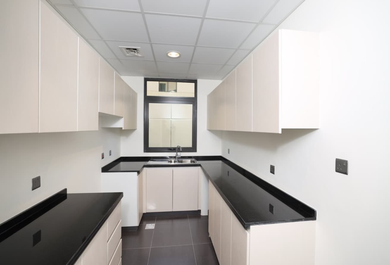 Genuine Listing | Single Row | Corner Unit |Vacant - View 3