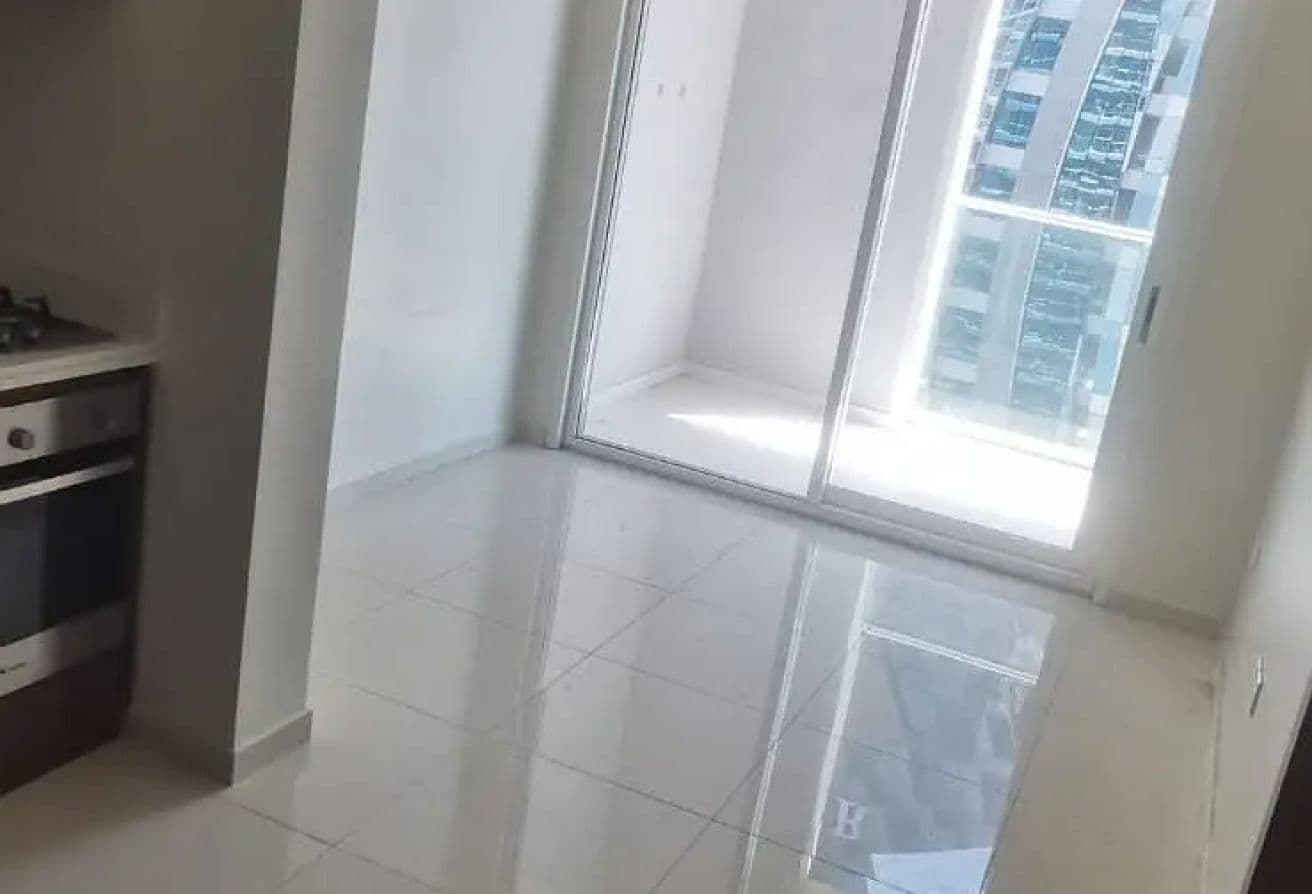 Business Bay | Well-Maintained | Vacant - View 4