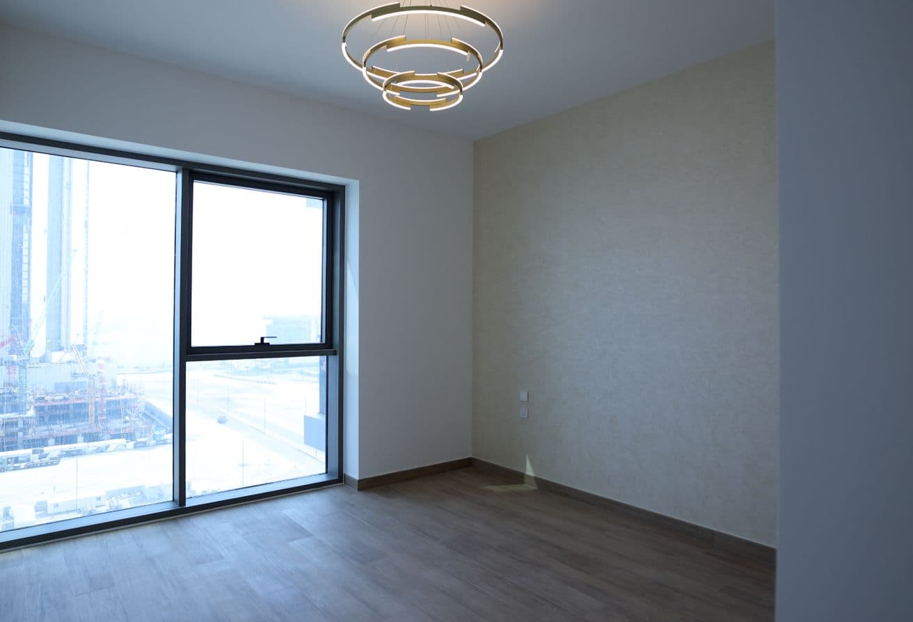 Spacious | Prime Location | Lake View