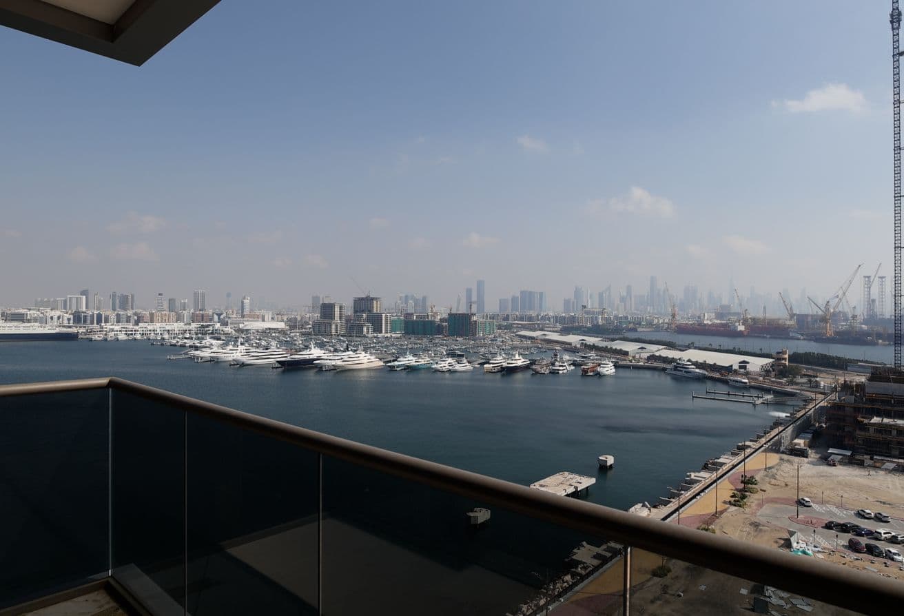 Spacious | Prime Location | Lake View