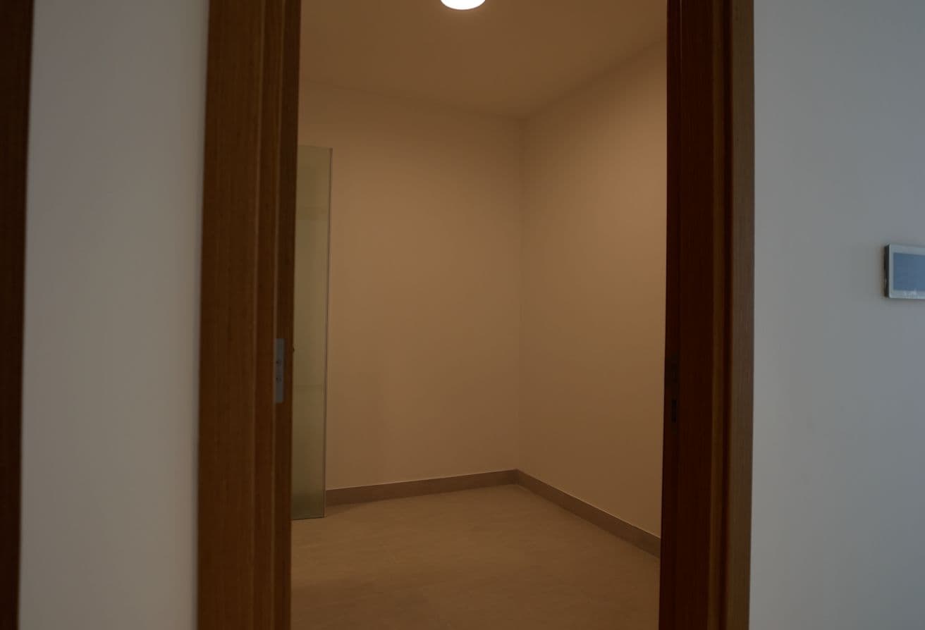 Spacious | Prime Location | Lake View